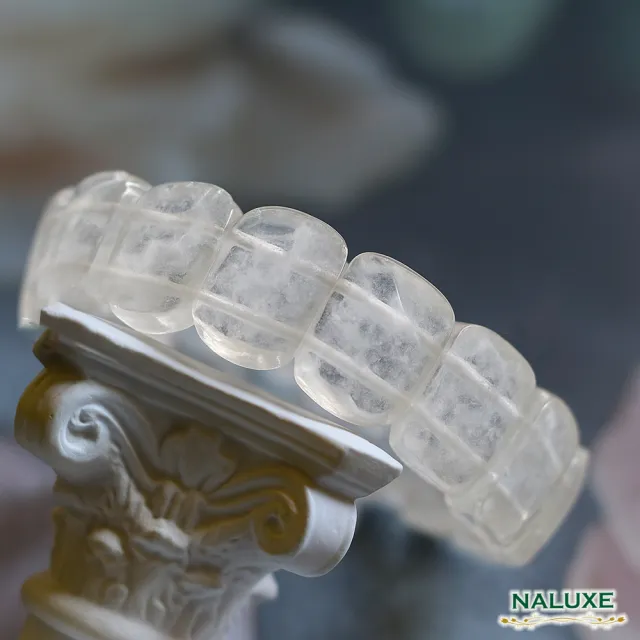 【Naluxe】白水晶 鑽面雕刻開運手排｜雲間微光(淨化磁場｜提升專注｜能量補給｜排除雜念｜加強運勢)