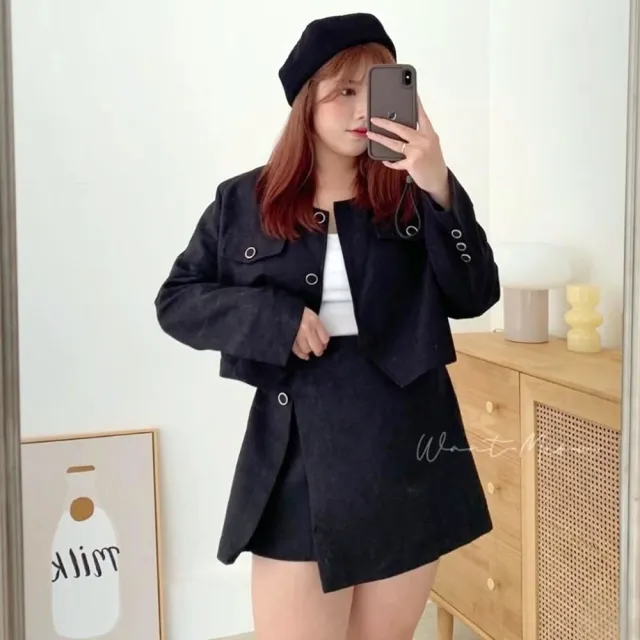 【Want-Meow】90公斤可穿/韓系小香風兩件套金釦不對稱短裙套裝兩件組(大碼/大尺碼/加大碼/套裝)