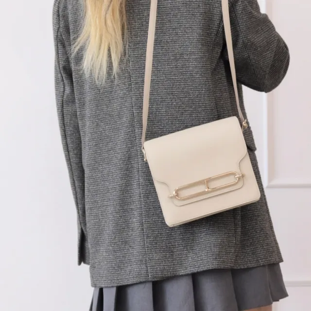 【Hermes 愛馬仕】Mini Roulis 18 簡約金屬LOGO小牛皮翻蓋斜背包(白)