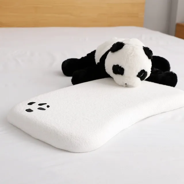 【Panda London】嬰兒枕 3cm 防扁頭 護頭型 甜夢好眠 透氣 熊貓刺繡(用到4歲的幼兒枕頭 大尺寸平枕)