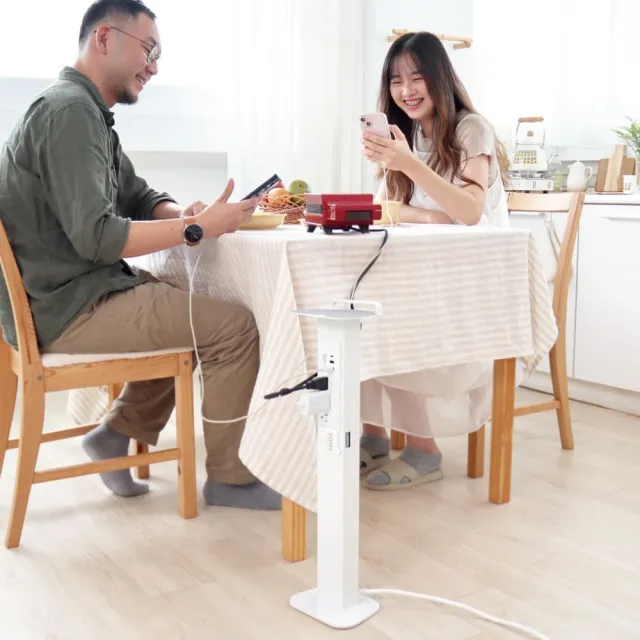 【aka】新極簡白時尚立式充電柱(電源塔/延長線柱/充電塔/站立式充電)