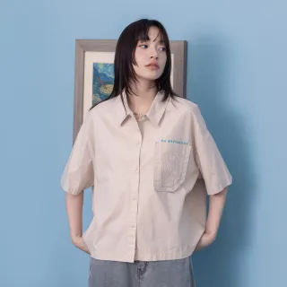 【gozo】口袋復古繡花背後打褶廓型短袖襯衫(兩色)