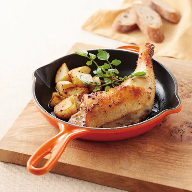 【Le Creuset】琺瑯鑄鐵鍋單柄圓煎盤26cm(雪紡粉)