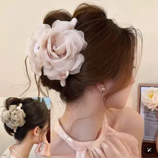 【HaNA 梨花】買一送一 柔光玫瑰絲絨花苞髮夾 瞬間增加髮量視覺 現+預(花朵抓夾 高顱頂 買一送一)
