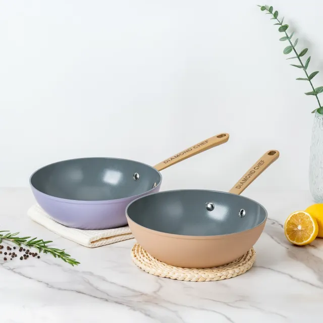 【DIAMOND CHEF】火山熔岩不沾鍋小炒鍋22cm(奶茶色/粉紫色/IH爐可用/泡麵鍋)