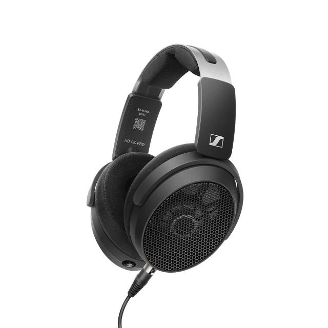 Sennheiser 森海塞爾 HD 490 PRO Plus 專業監聽耳機，採用有線連線模式，頭戴式設計，無內建麥克風，適合通用線控。黑色系外觀，重量僅 300g，提供輕盈舒適的配戴體驗。適用於通用作業系統，產地羅馬尼亞，享有兩年保固。專業級音質，完美適合音樂製作與監聽需求，提升您的錄音與混音效率。