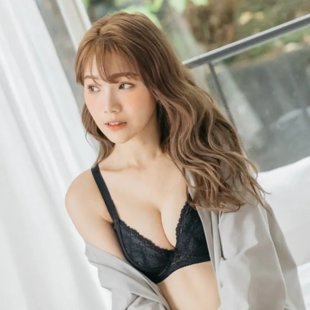 【玉如阿姨】PS修片女王內衣。高包覆托高修飾立體胸型 台灣製※0609黑(C.D.E罩 包覆 提托 大罩杯)
