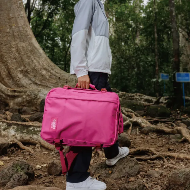 【CabinZero】英國輕旅登機後背包44L(防水包 大容量 防潑水 登山 登機旅行袋)