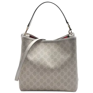 【GUCCI 古馳】經典GG Emblem系列塗層帆布牛皮水桶手提包/斜背包(中號-米白色815103-FAD6L-9641)