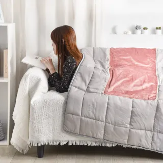 【收納職人】北歐ins燙金輕奢絨抱枕被/兩用抱枕/多功能抱枕毯子_豆沙粉