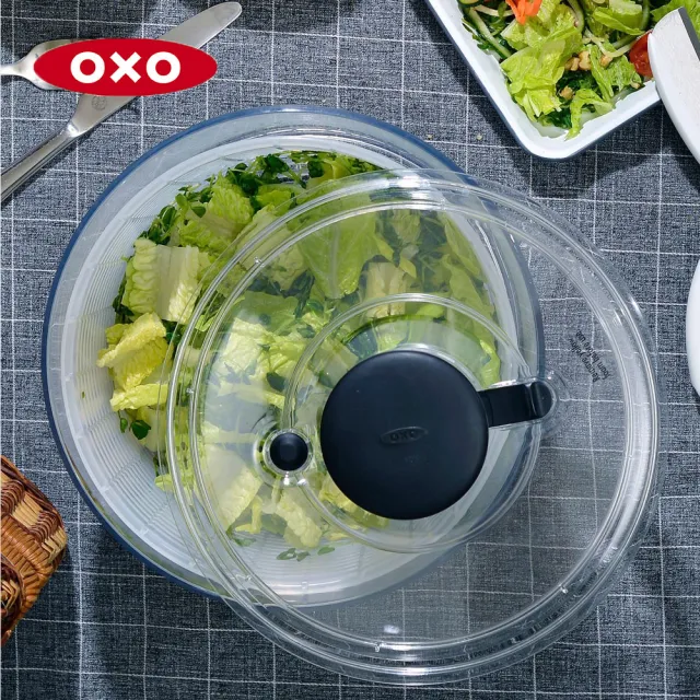 【美國OXO】按壓式蔬菜脫水器 6L(快速旋轉 省力順手 可做沙拉盆 適用4-6人份)