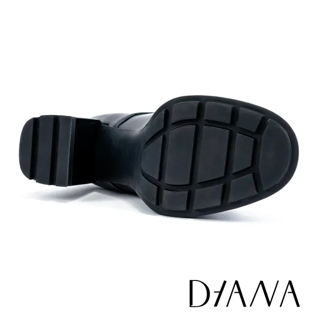 【DIANA】個性時髦綁帶中跟樂福鞋(鏡黑)