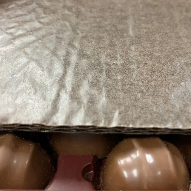 【CLEAN 克林】巧克力墊片46x46cm/張 黑白兩色可選(禮盒墊 紙墊 防震 緩衝 手工巧克力 緩衝)