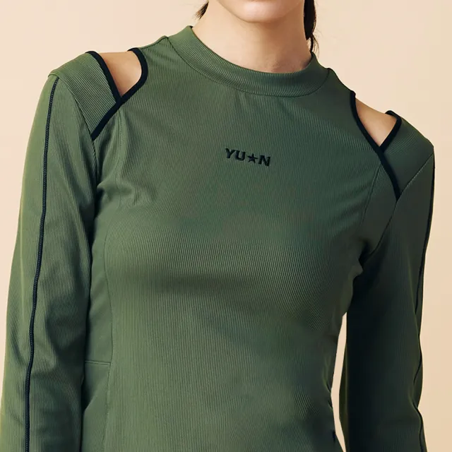 【YUANDONGLI 元動力】小立領LOGO刺繡露肩上衣(綠;S-L;4243231202)