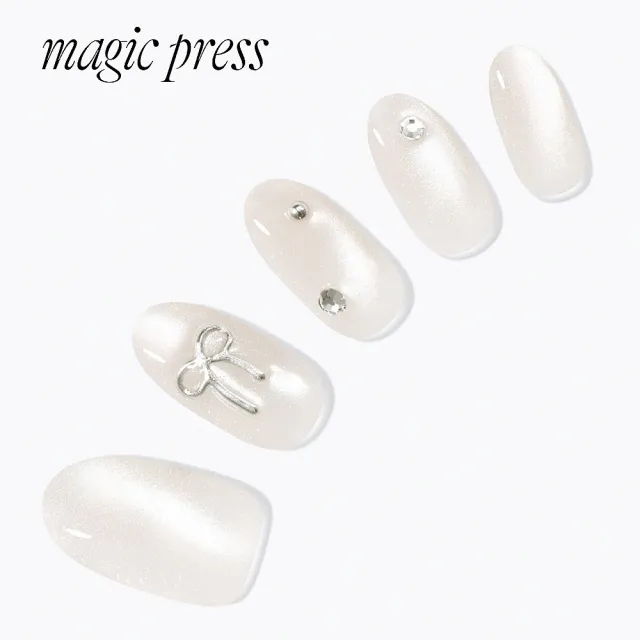 【DASHING DIVA】MAGICPRESS 時尚潮流美甲片_奶霧緞帶(芭蕾 蝴蝶結 珍珠白 貓眼 玻璃珠)