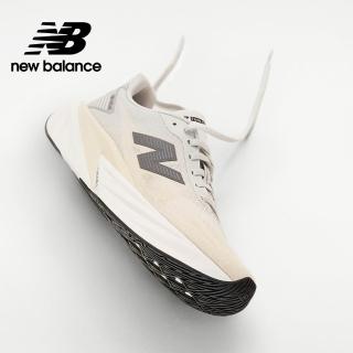 【NEW BALANCE】NB FuelCell 慢跑鞋 WFCXLX5-D 女性 杏白灰