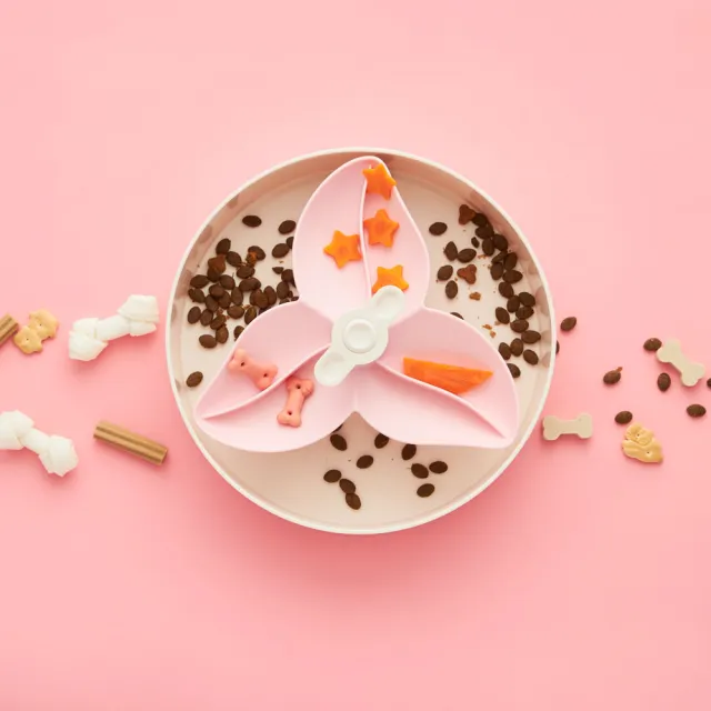 【PetDreamHouse】旋轉益智慢食碗-花花世界-粉(慢食碗推薦 嗅聞益智玩具)