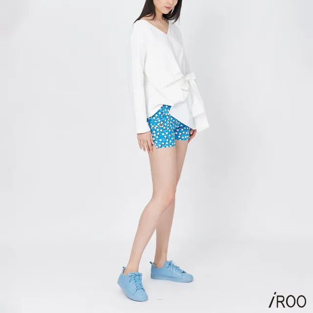 【iROO】前綁帶設計上衣