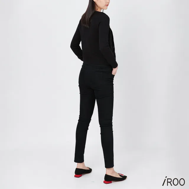 【iROO】假兩件黑白針織上衣