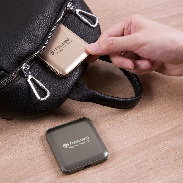 【Transcend 創見】ESD420 2TB Type C MagSafe 磁吸外接SSD行動固態硬碟 演唱會神器 -香檳金(TS2TESD420G)