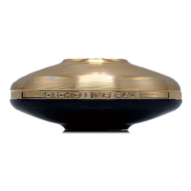 Guerlain嬌蘭 蘭鑽蘊氣氧生乳霜7ml(全新改版) 是專櫃正品保養產品,適合各種肌膚使用。此乳霜具備美白、抗老及滋養功效,能有效改善肌膚質地,提升肌膚光采,讓肌膚煥發健康亮麗的光澤。使用後如有異常現象請暫停使用並請教醫生。 Guerlain嬌蘭 蘭鑽蘊氣氧生乳霜