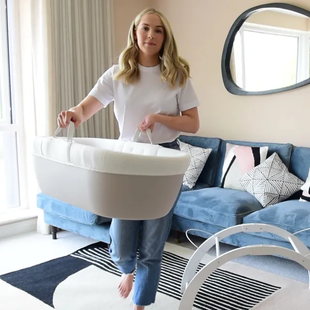 【Shnuggle】可攜帶嬰兒床Dreami 含嬰兒床墊(嬰兒搖籃/新生兒睡籃/床邊床)