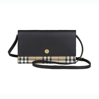 【BURBERRY 巴寶莉】BURBERRY Hannah 金釦刻印LOGO小牛皮拼格紋PVC按釦斜背長夾包(黑x米格紋)