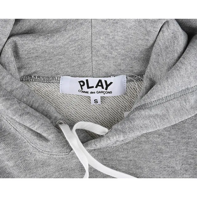 【Comme Des Garcons CDG】Comme Des Garcons Play川久保玲 標籤黑字LOGO小愛心純棉長袖連帽T恤(女款/灰)