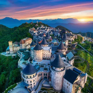 【喜鴻假期】【富貴峴港５日】世界文化遺產、會安古鎮、美山聖地、巴拿山金佛手、越式SPA按摩、全程五星