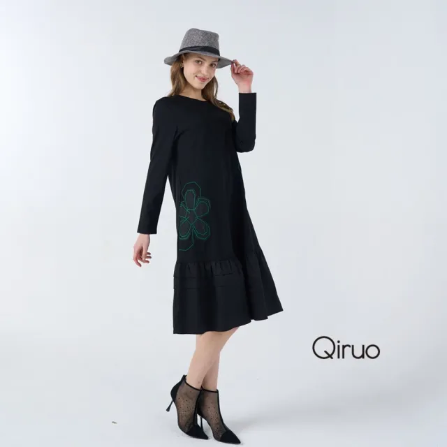 【Qiruo 奇若名品】雙棉質 圓領大荷葉下擺黑色長袖洋裝6036F