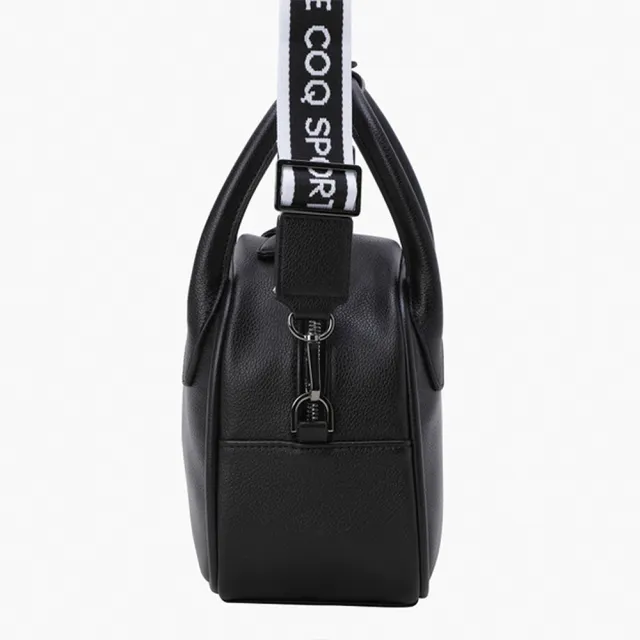 【LE COQ SPORTIF 公雞】高爾夫系列 女款黑色獨特設計實用單肩衣物袋 QLW0K581