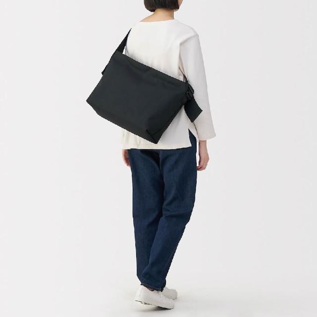 【MUJI 無印良品】再生聚酯纖維寬背帶肩背包(黑色)