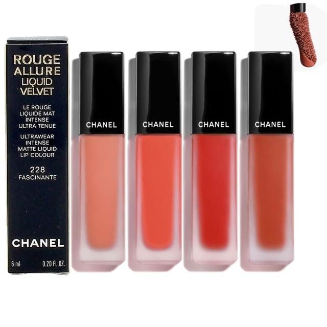 CHANEL香奈兒超炫耀柔霧唇露，6ml容量，提供柔霧感與高顯色度，適合各種膚質使用。為國內專櫃公司貨，品質保證，色號包含#202、#204、#206、#228，適合日常與場合使用，儲存期限為3年（詳見產品包裝）。