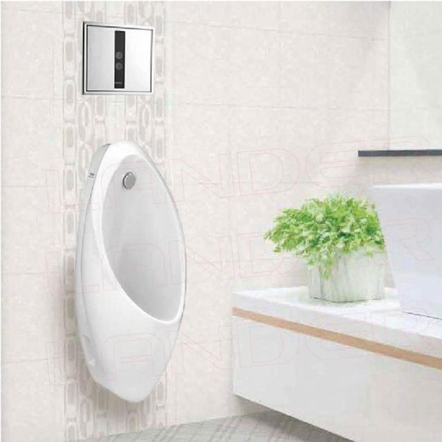 TOTO UW904H 智慧馬桶蓋採用先進溫水洗淨技術，提供舒適清潔體驗，讓您輕鬆享受衛生生活。內建除臭除菌功能，有效去除異味與細菌，結合節能設計，適合現代衛浴空間。安裝簡易、耐用可靠，提升生活品質，是智慧馬桶蓋的首選，溫水洗淨與除臭除菌功能讓衛浴升級無負擔，帶來健康舒適的日常享受。