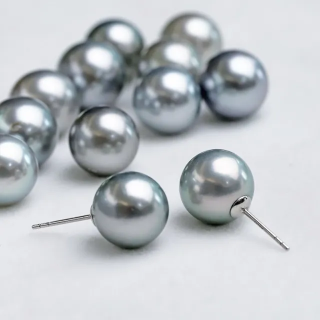 【La Corser】8-8.5mm 天然鉑金灰大溪地珍珠 18K金珍珠耳釘 銀灰色珍珠耳飾 正圓強光 冷色調素釘