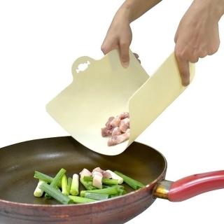 【日本INOMATA】可彎曲4入輕巧薄砧板(24x38.2x厚0.1公分)