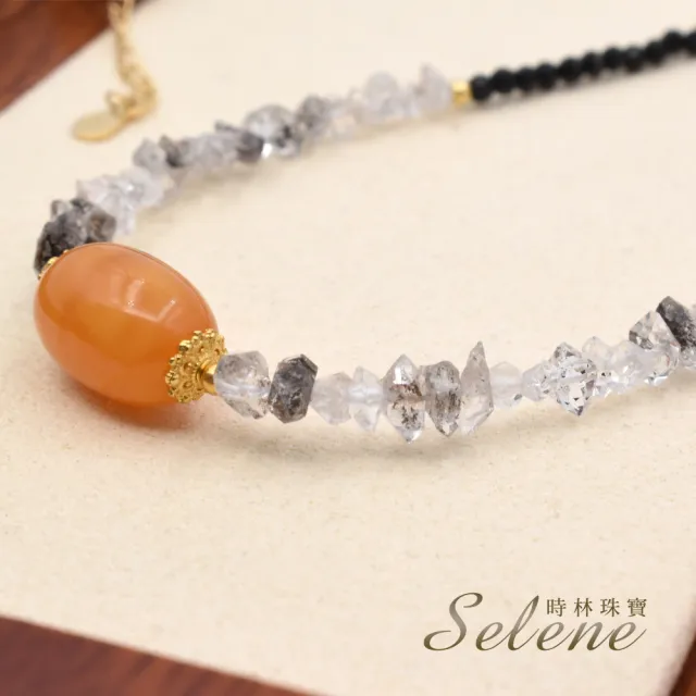 【鑫運來】◎蜜蠟閃靈鑽黑尖晶項鍊