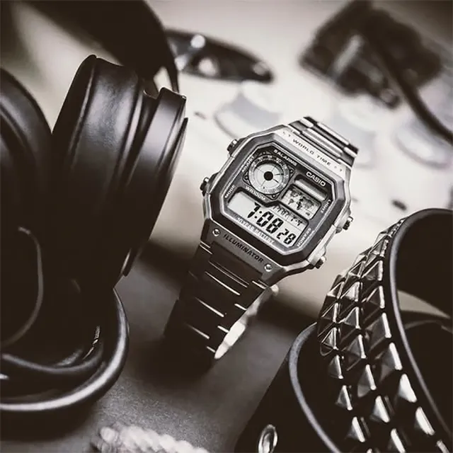 【CASIO 卡西歐】世界地圖10年電力電子錶 雙11 送禮(AE-1200WHD-1A)