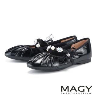 【MAGY】金屬牛皮華麗珍珠鑽花芭蕾平底鞋(黑色)