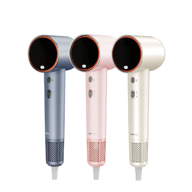  Uniorange 橙色雲 H6 吹風機（型號 OHD-6）採用三段溫度與兩段風速設計，內建溫控與冷風功能，功率達1400W，重量僅540g，尺寸278mm*89mm*68mm，適合日常造型使用。標準配件包含集中吹嘴，中國製造，BSMI許可字號 R3C63，享1年保固。雲紗米、閃銀藍、夢幻粉多色選擇，提升頭髮護理體驗。 