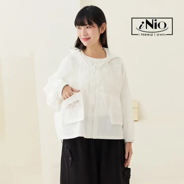 【iNio 衣著美學】帥氣個性翻領連帽外套 網紗壓紋拼接 微縮袖口外套(CEW4803)