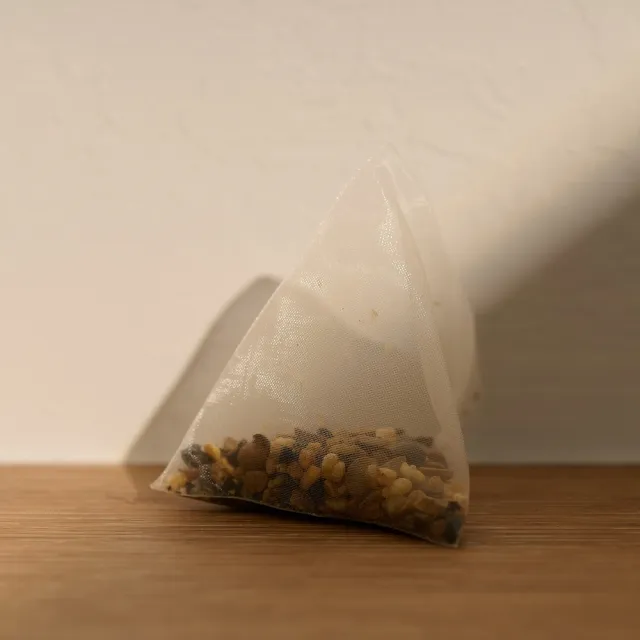 【暖暖純手作】水沏黑豆茶 20入(黑豆茶 蕎麥茶 玄米 冷泡茶 熱泡 茶包 台灣蕎麥 烘焙黑豆)雙11