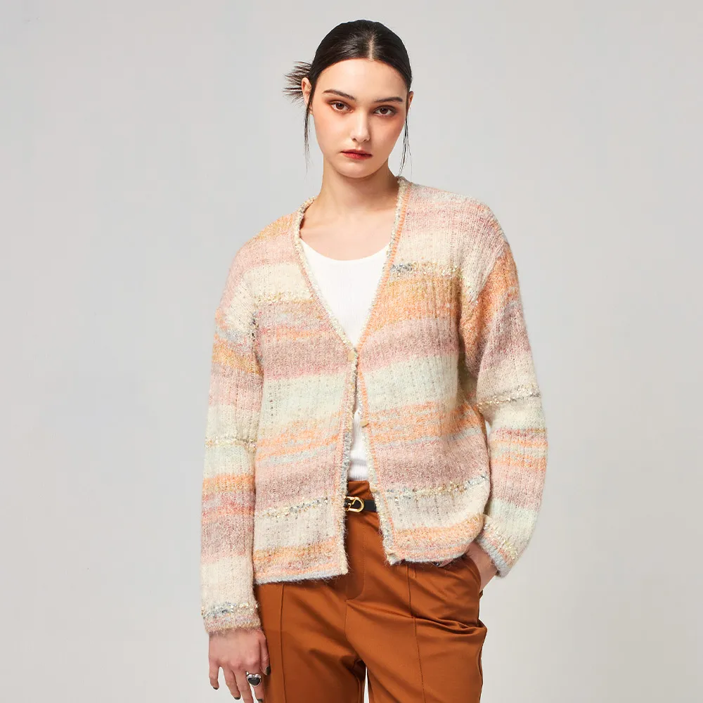 【MON’S】彩霞漸層小香風針織外套(直)