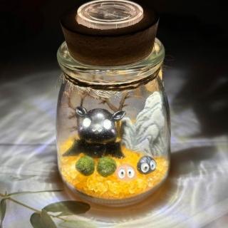 【A-ONE 匯旺】萬聖節 吸血鬼小黑怪 微景觀水草瓶 含2顆綠藻 白光LED 150ml布丁杯 DIY綠藻球 懶人植物