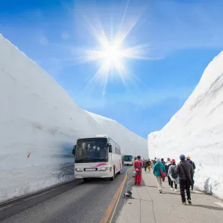 【喜鴻假期】【經典名古屋．黑部立山雪牆５日】名古屋萬怡、白川鄉合掌村、上高地、熱田神宮(單人券)