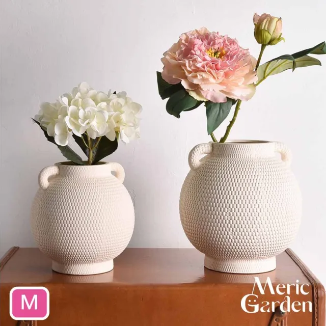 【Meric Garden】歐式月釉映光雕紋圓弧雙耳陶瓷花瓶/裝飾花瓶_M(花藝花器 插花裝飾品 居家桌面擺飾)