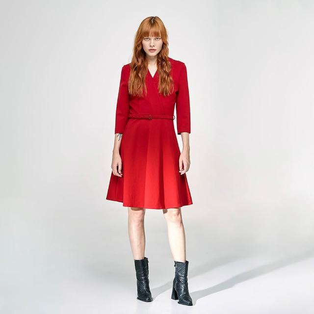 【iROO】禮服V領綁帶經典性感短洋裝