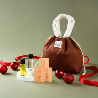 【LIP Intimate Care 瑞典私密護理】momo獨家冬季限量美妝袋—油養滋潤組(私密護理油30mlx2+凝膠2mlx3)