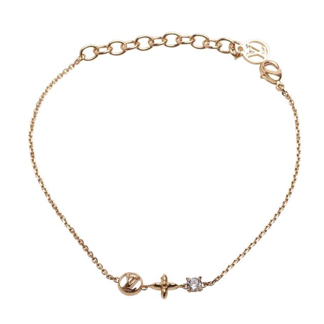 LV路易威登 M00374 PETIT LOUIS 經典Circle水鑽鑲飾金屬手鍊，以金色金屬為基底，搭配璀璨水鑽裝飾，展現優雅與奢華風格。設計簡約大方，適合日常佩戴，是女性收藏與搭配的完美選擇。