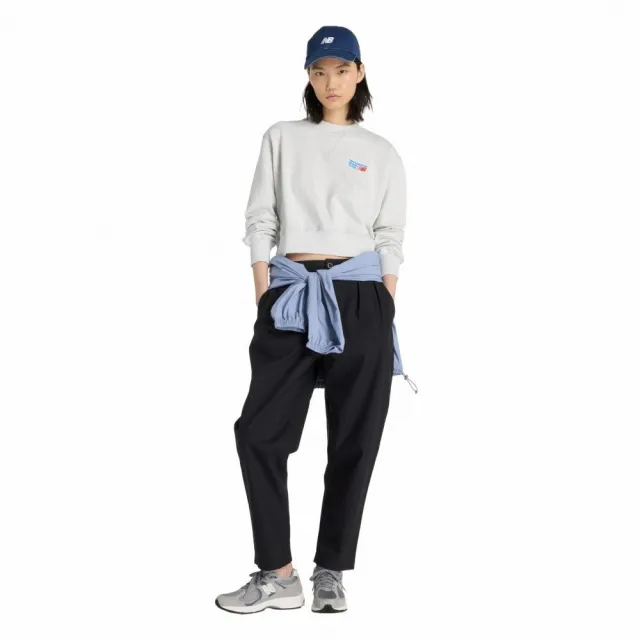 【NEW BALANCE】NB 長袖上衣 女 大學T 短版 寬鬆版型 美規 灰 WT53507AHH